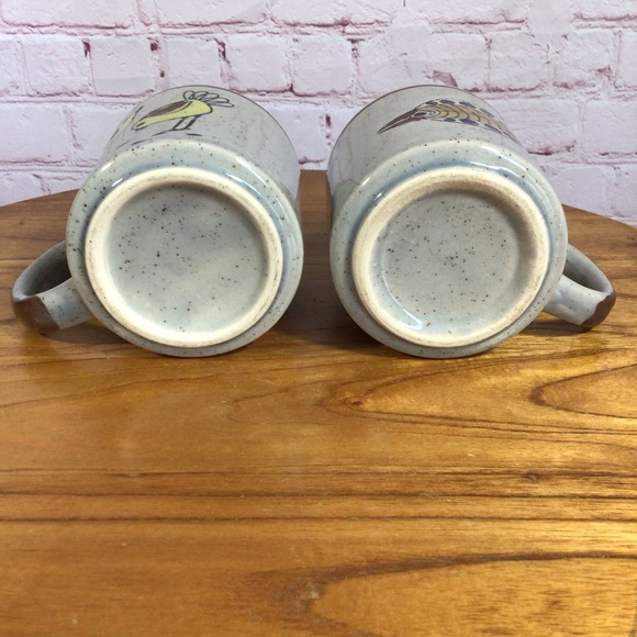 Vintage Speckled Stoneware Hand Painted Bird and Fish Mug Pair - Picture 8 of 8